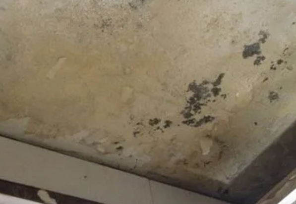 浦东阳台漏水维修公司分享下浦东卫生间渗水维修需要注意哪些问题。